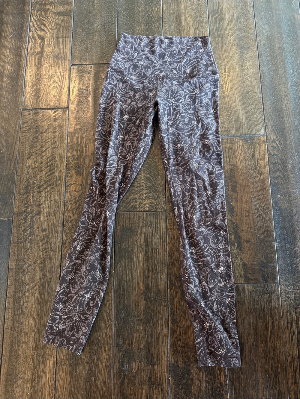 Lululemon leggings size 2 inseam 25